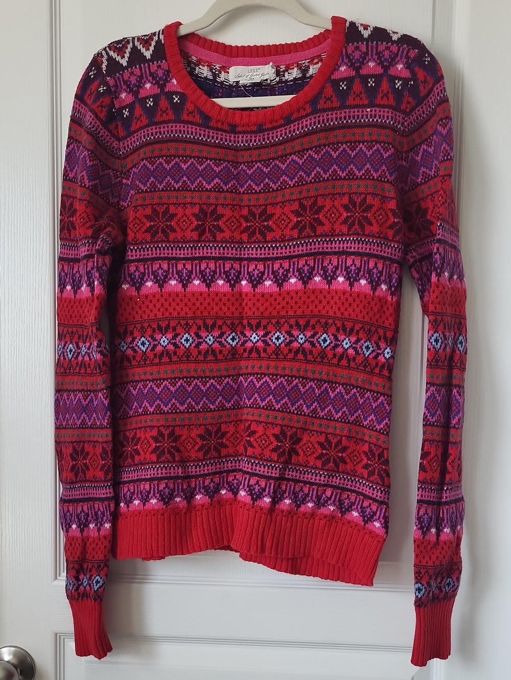 Women’s Red & Pink Patterned Crewneck Snowflake Chrustmas Sweater Med.